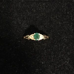 14K Gold Emerald Ring